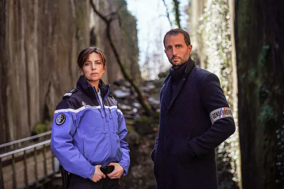 Adeline Darraux derrière la caméra pour le téléfilm « Meurtres en Corrèze », ce soir sur France 3 !