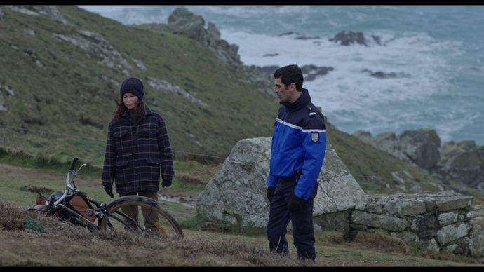 « Meurtres à La pointe du Raz » écrit par Matthieu Savignac, leader d’audience