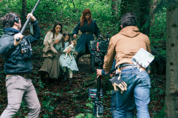 « Les Combattantes », la nouvelle série co-créée par Cécile Lorne pour TF1, actuellement en tournage